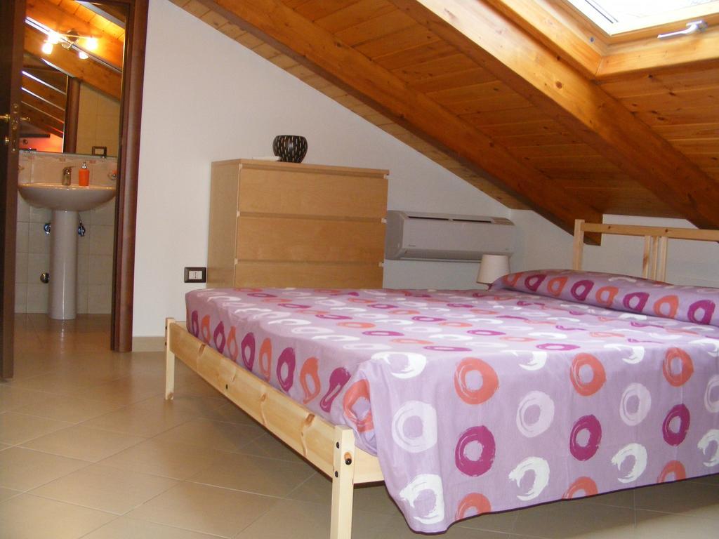 Villetta Singola "Lilla" Alì Terme Zimmer foto